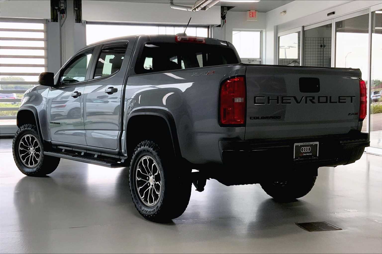 2022 Chevrolet Colorado ZR2 photo 2