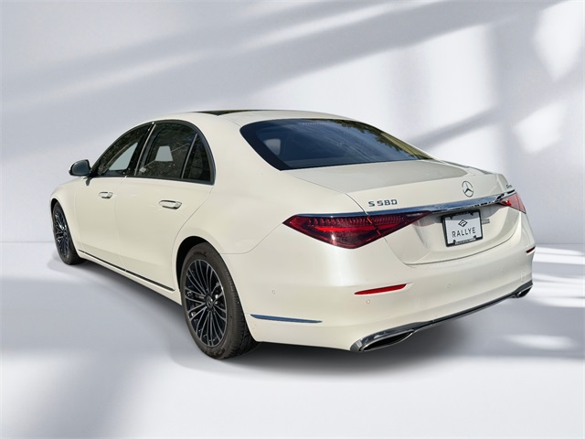 2022 Mercedes Benz S 580 4MATIC photo 2