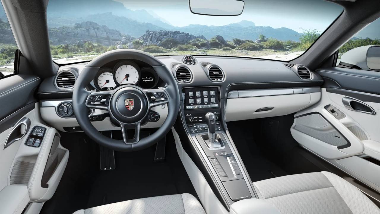 2025 Porsche Cayman S photo 5