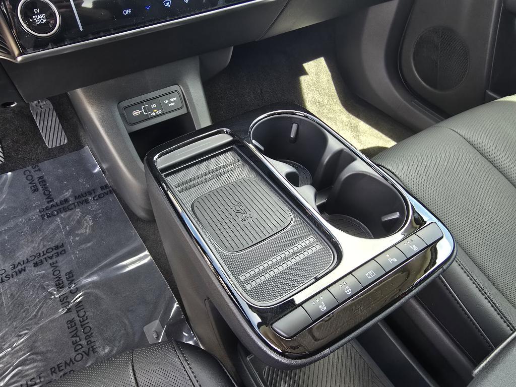 2025 Hyundai Ioniq 5 SEL photo 17