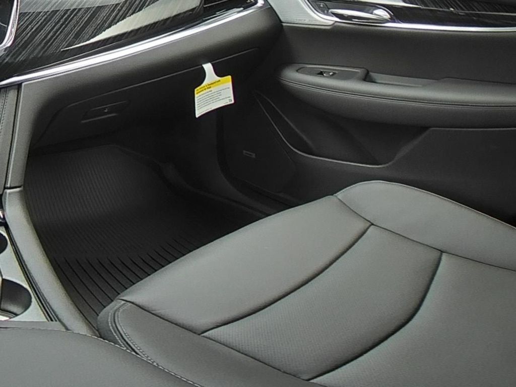 2025 Cadillac XT6 Premium Luxury photo 14