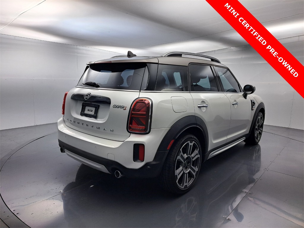 2023 Mini Cooper S Iconic photo 3