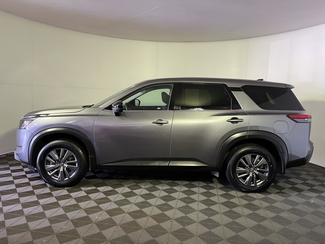 2024 Nissan Pathfinder S photo 5