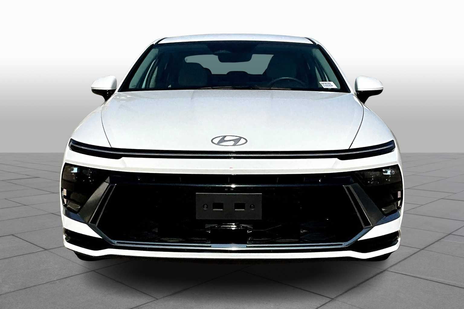 2024 Hyundai Sonata Hybrid SEL photo 3