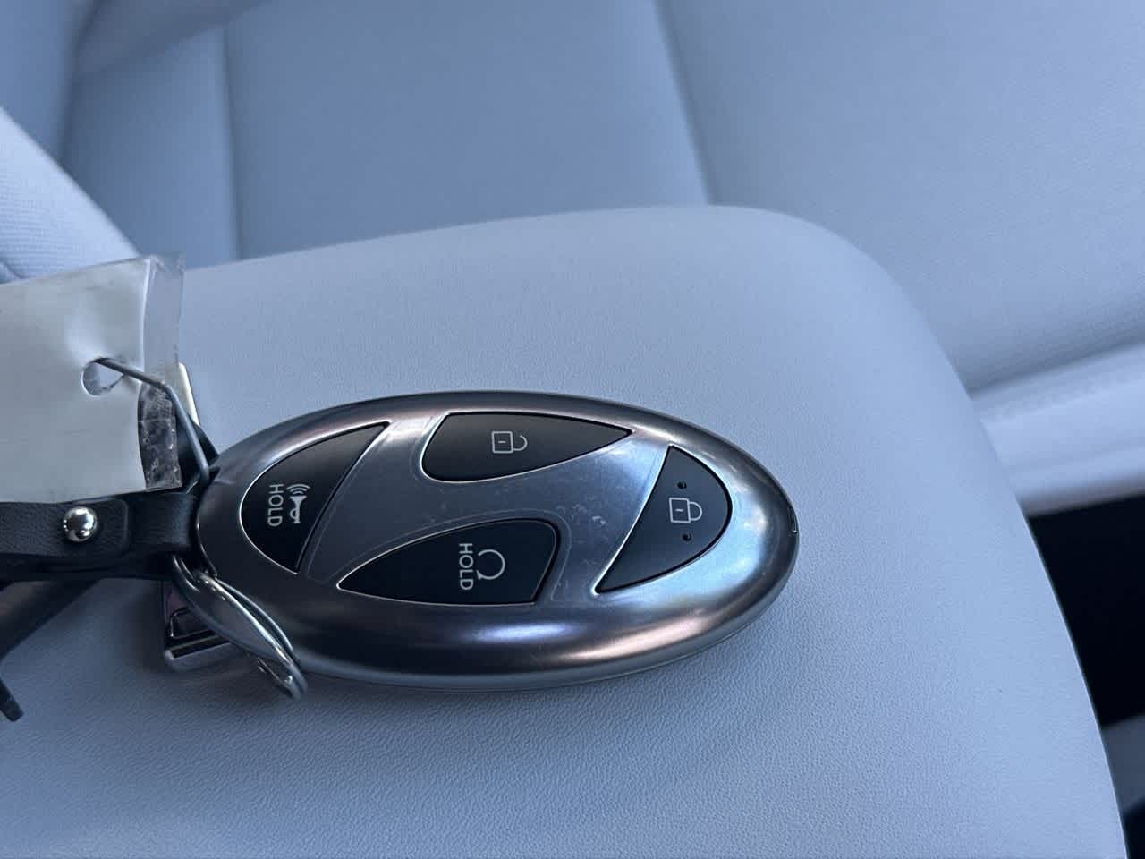 2026 Hyundai Kona SEL photo 26