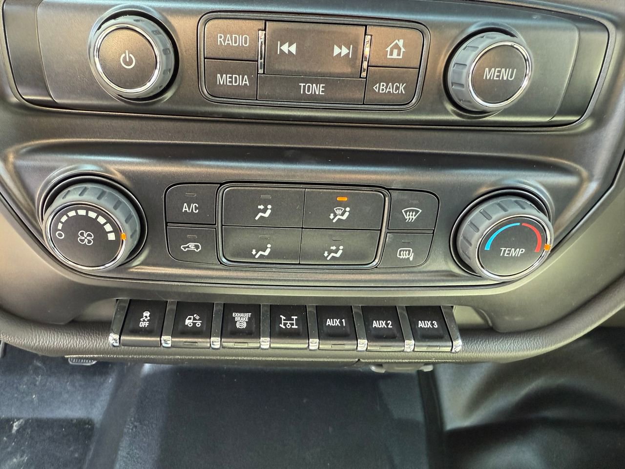 2024 Chevrolet Silverado 5500HD Work Truck photo 22
