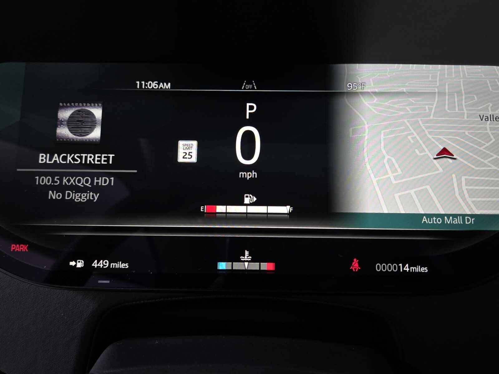 2025 Land Rover Range Rover SE photo 27