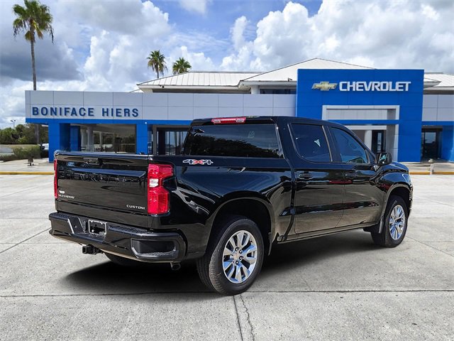 2026 Chevrolet Silverado 1500 Custom photo 3