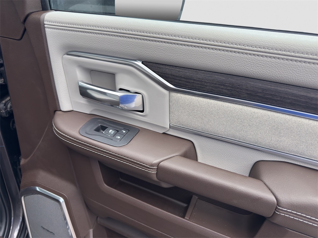 2025 Ram 2500 Laramie photo 16