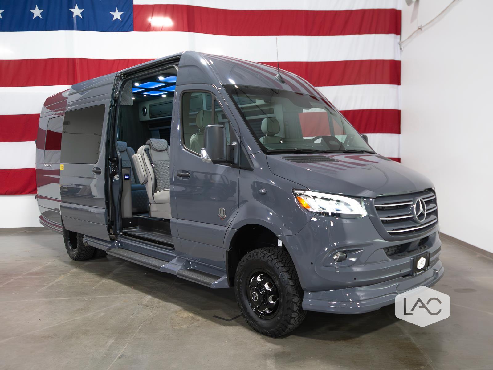 2025 Mercedes Benz Sprinter 3500 photo 31