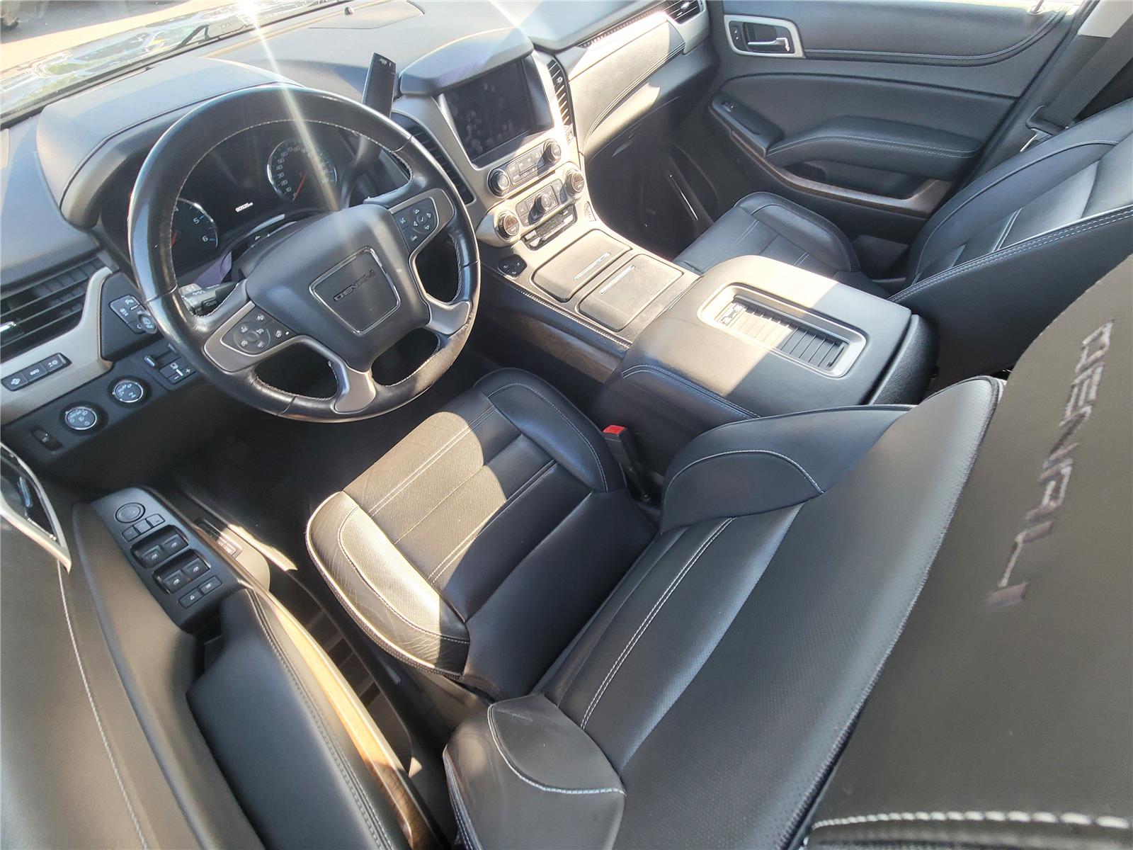 2018 Gmc Yukon Denali photo 12
