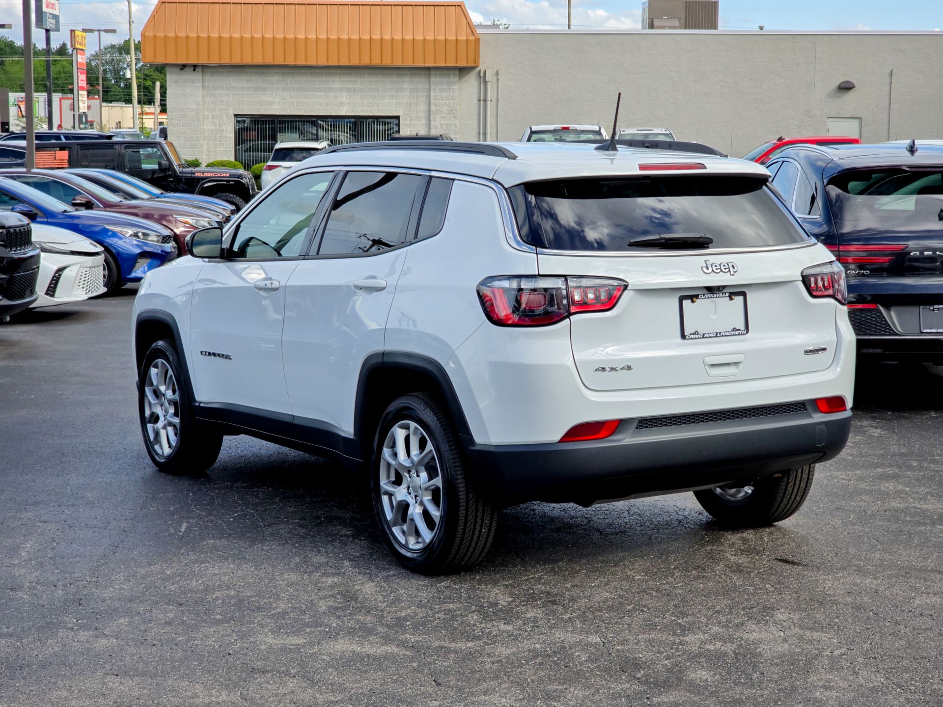 2022 Jeep Compass Latitude Lux photo 15