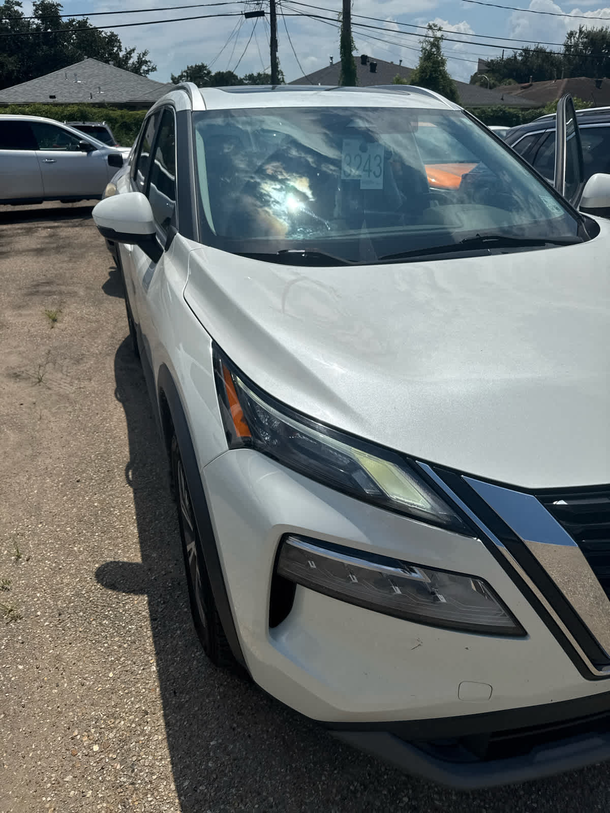 2023 Nissan Rogue SV photo 2