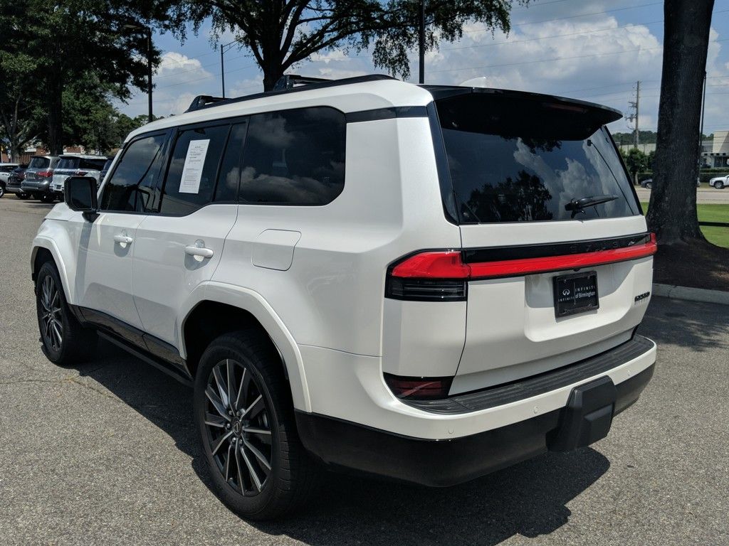 2024 Lexus GX 550 Luxury photo 5