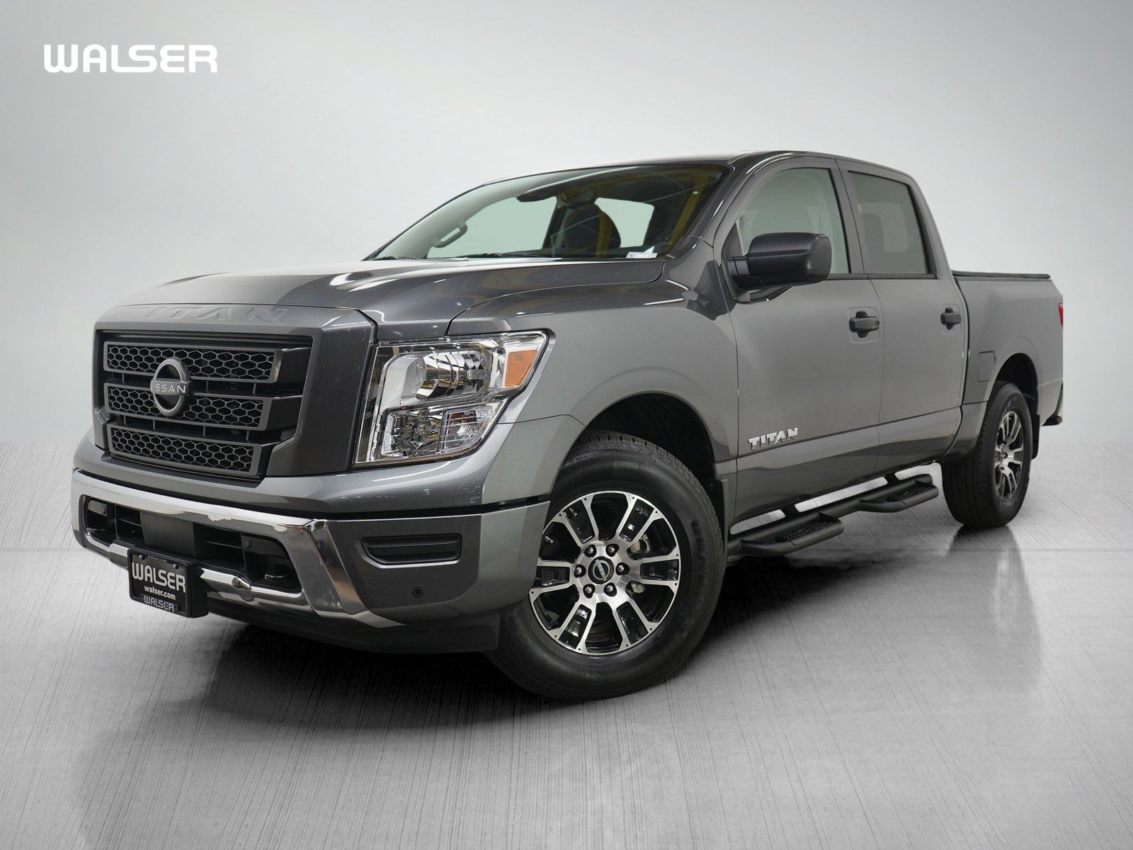 2024 Nissan Titan SV's photo
