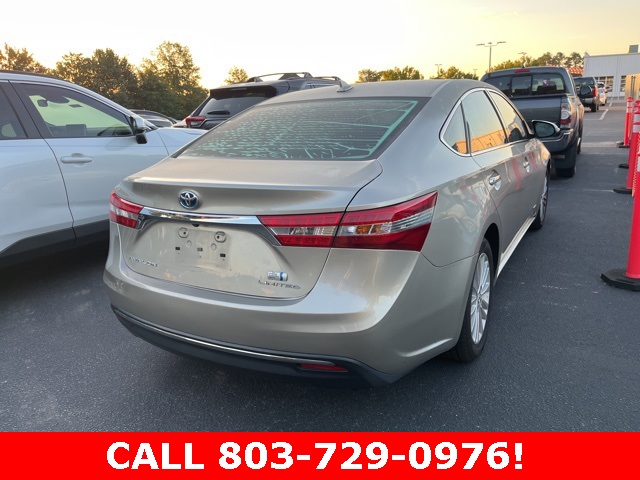 2015 Toyota Avalon Hybrid Limited photo 3