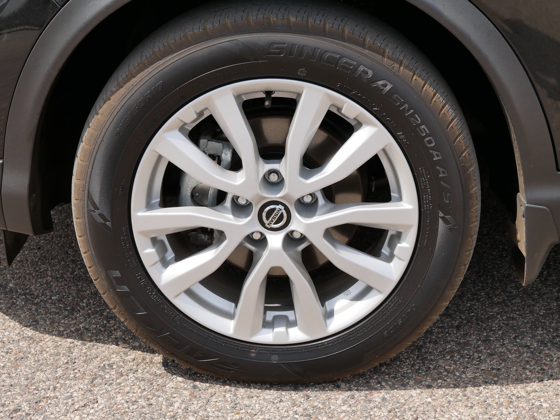 2022 Nissan Rogue Sport SV photo 15