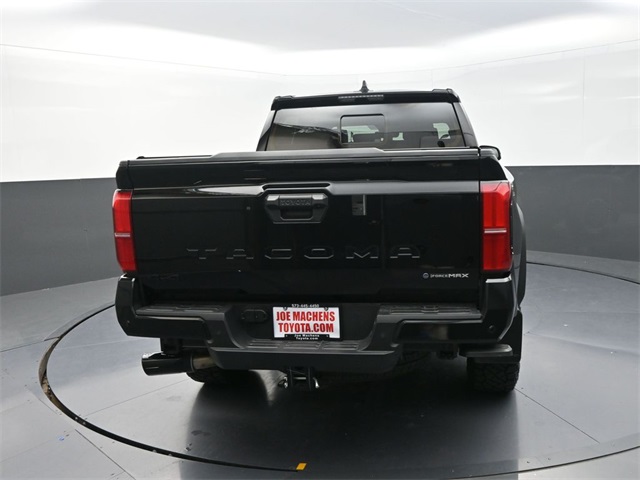 2025 Toyota Tacoma TRD photo 4