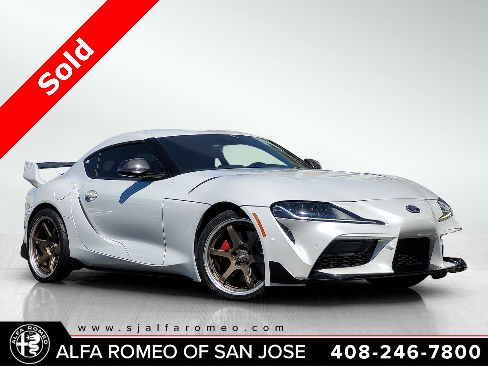 2021 Toyota Supra Premium's photo
