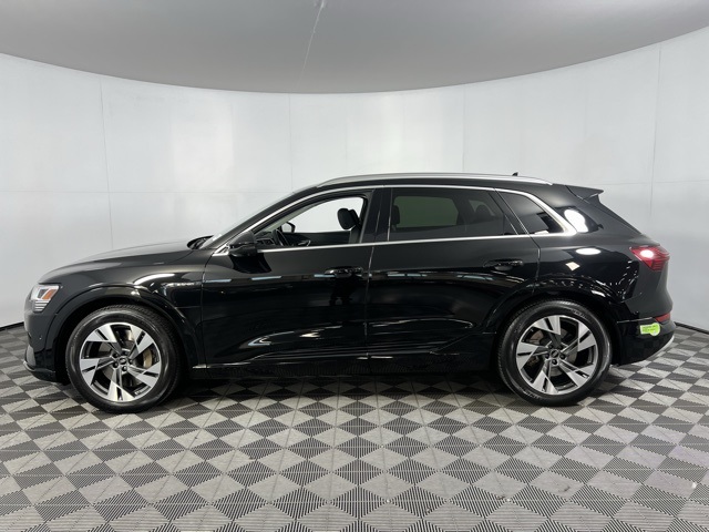 2023 Audi e-tron Premium Plus photo 7