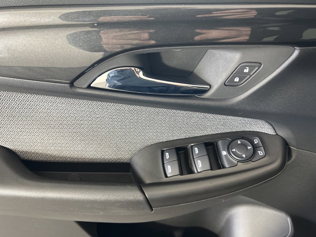 2025 Chevrolet Trailblazer LS photo 3