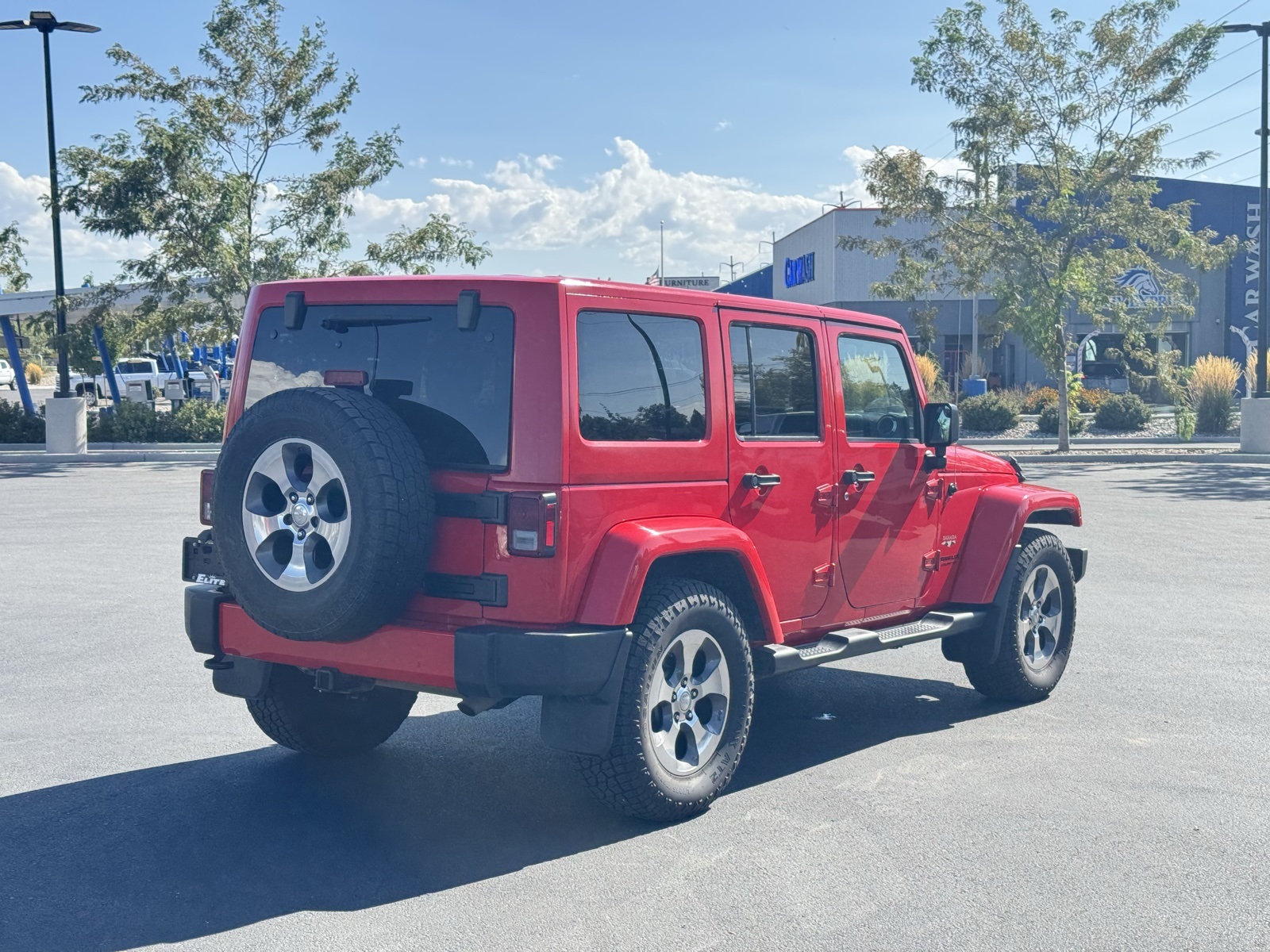 2017 Jeep Wrangler Unlimited Sahara photo 6