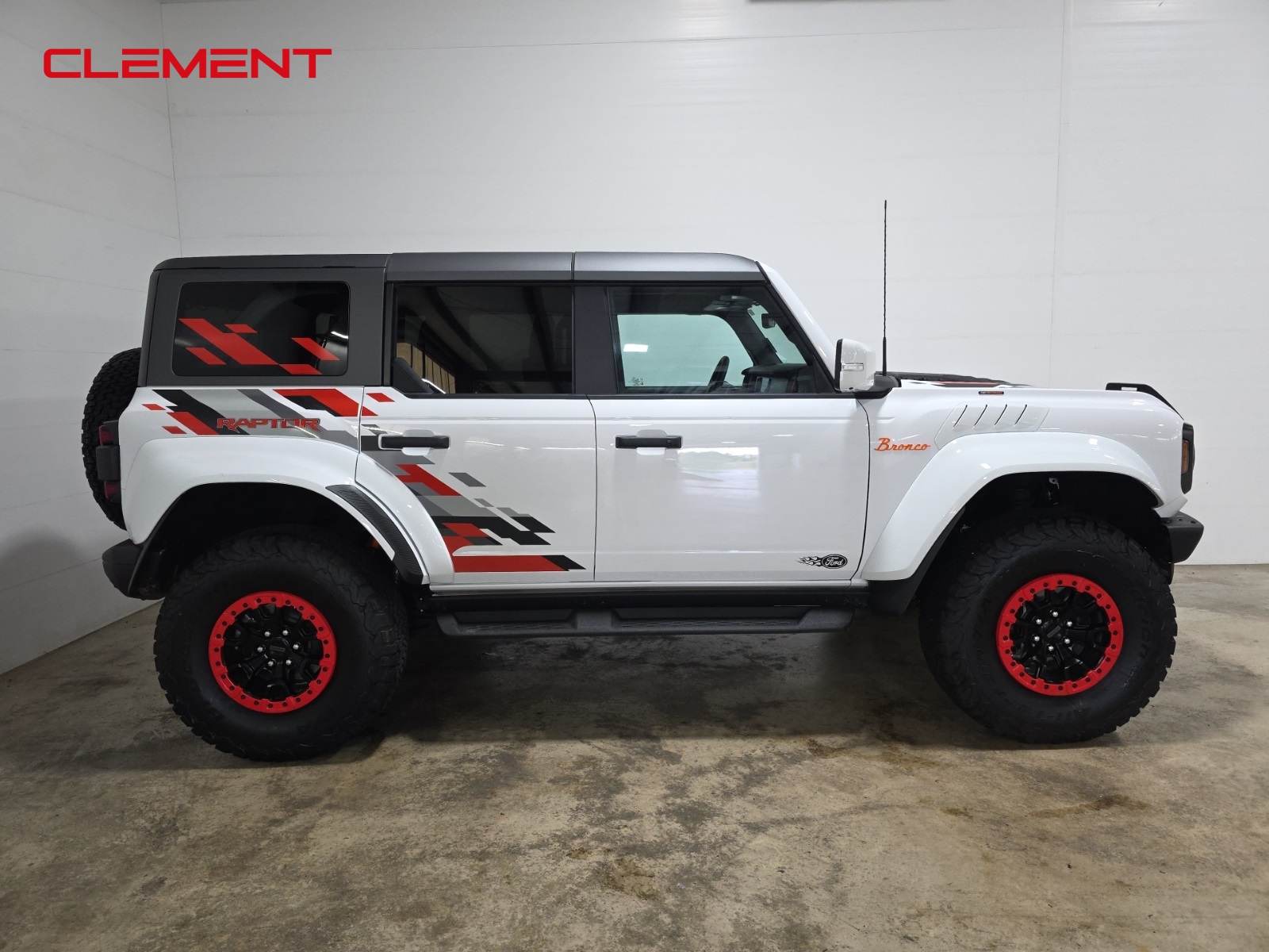 2024 Ford Bronco Raptor photo 4