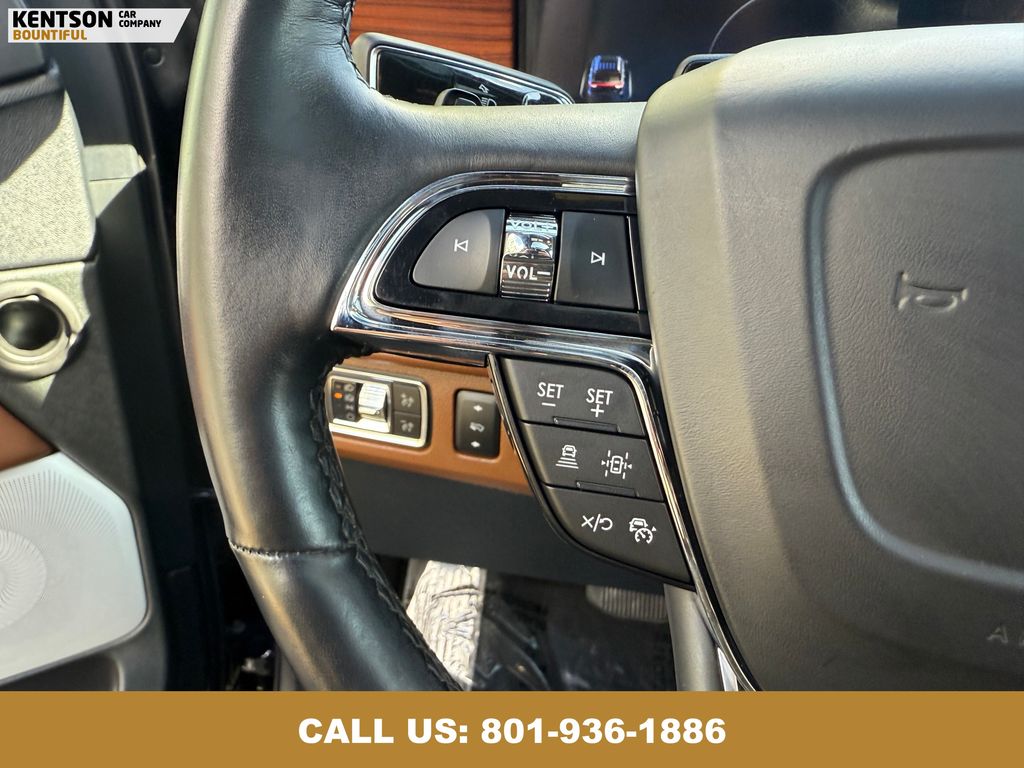 2022 Lincoln Navigator L Reserve photo 18