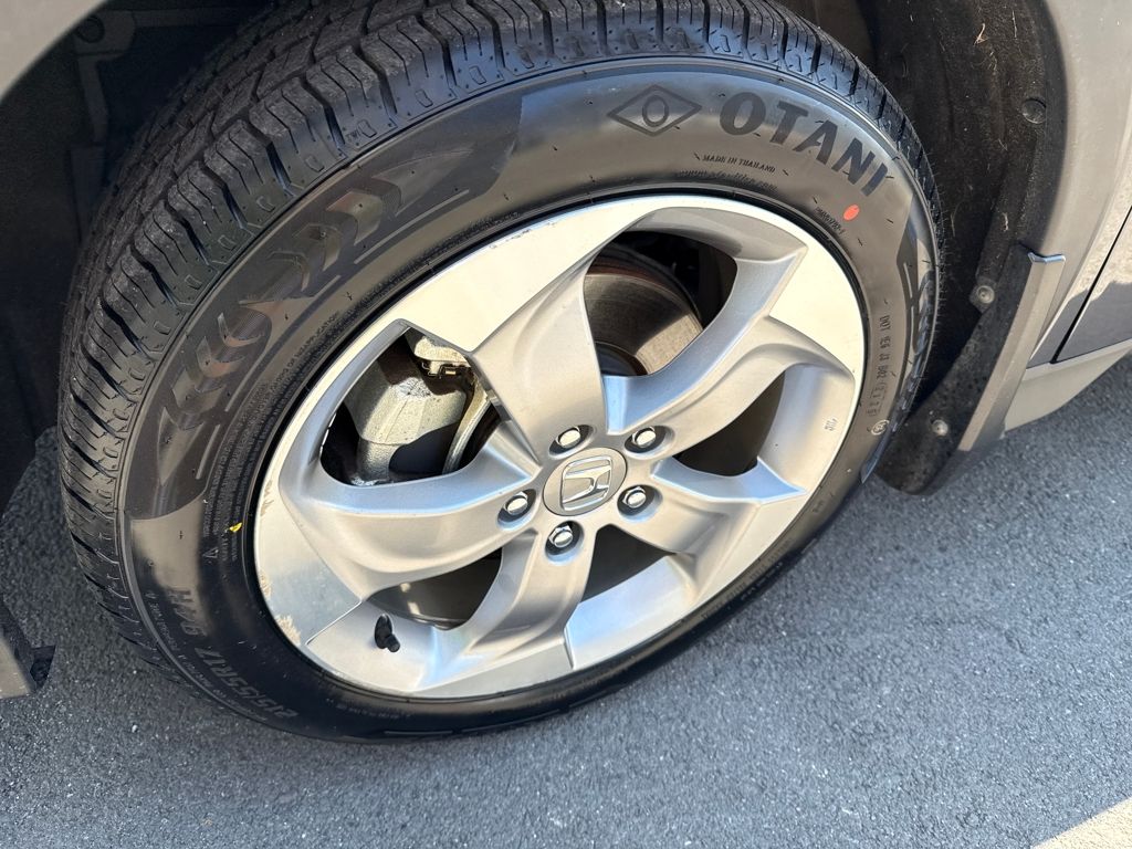 2022 Honda HR-V LX photo 2