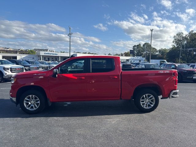2022 Chevrolet Silverado 1500 LT photo 4
