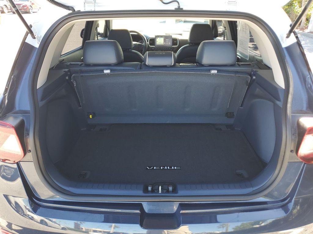 2020 Hyundai Venue SEL Denim photo 19