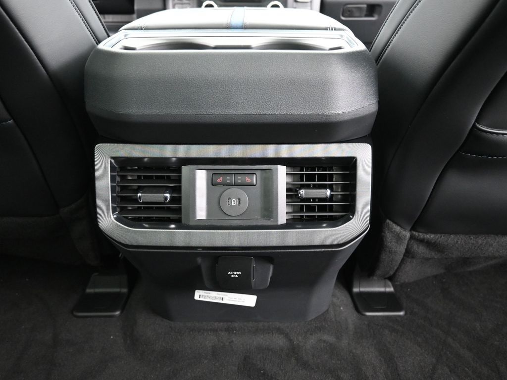 2026 Ford F-250 Platinum photo 27