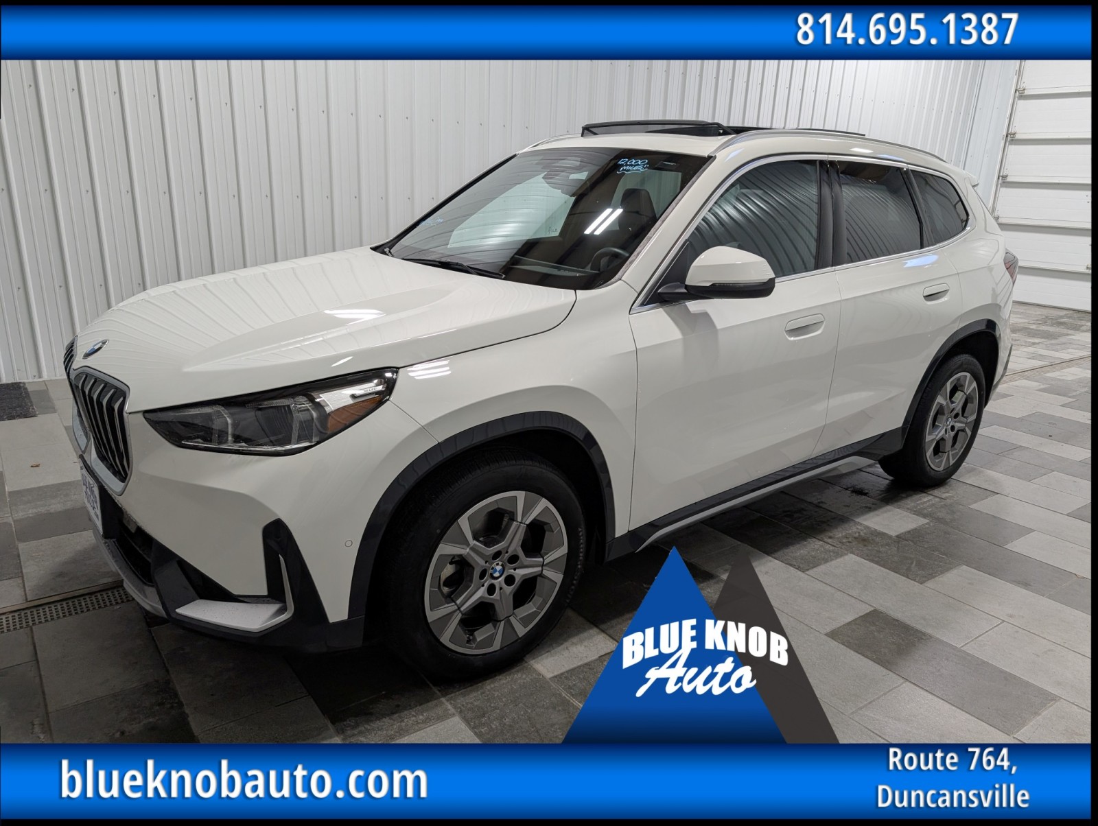 2025 BMW X1 28i's photo