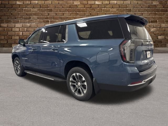 2026 Chevrolet Suburban LT photo 3