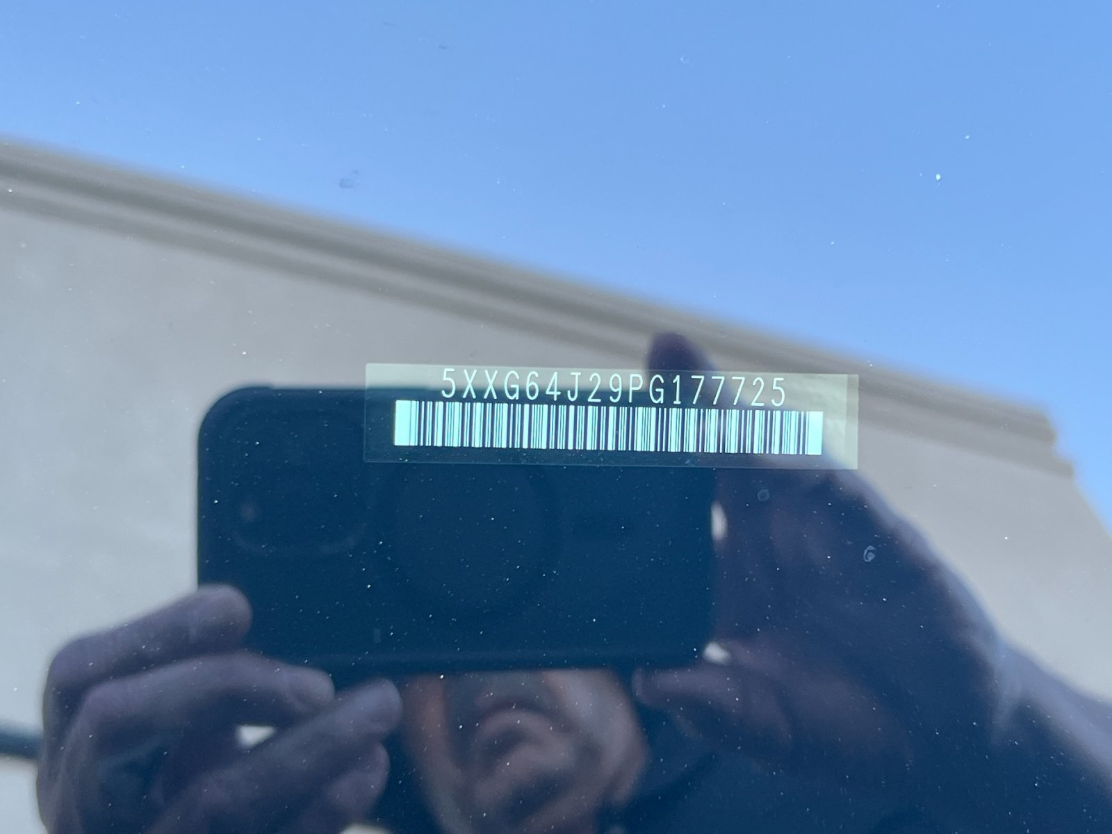 2023 Kia K5 GT-Line photo 3