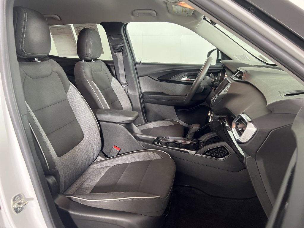 2022 Chevrolet Trailblazer LT photo 13