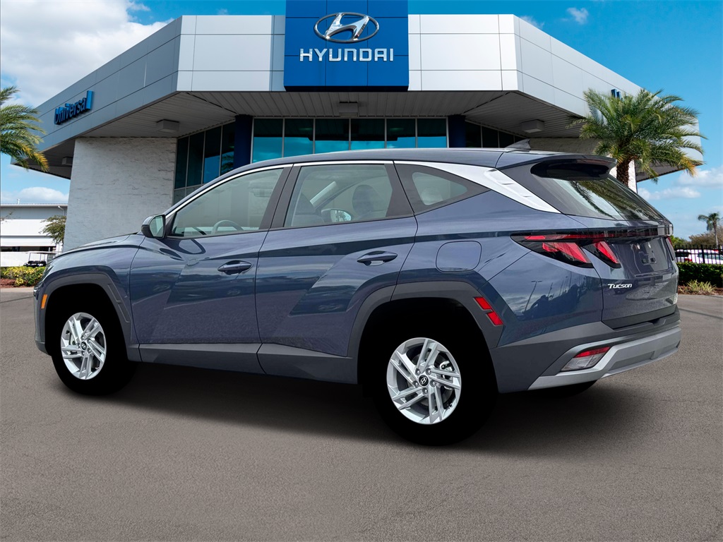 2026 Hyundai Tucson SE photo 3