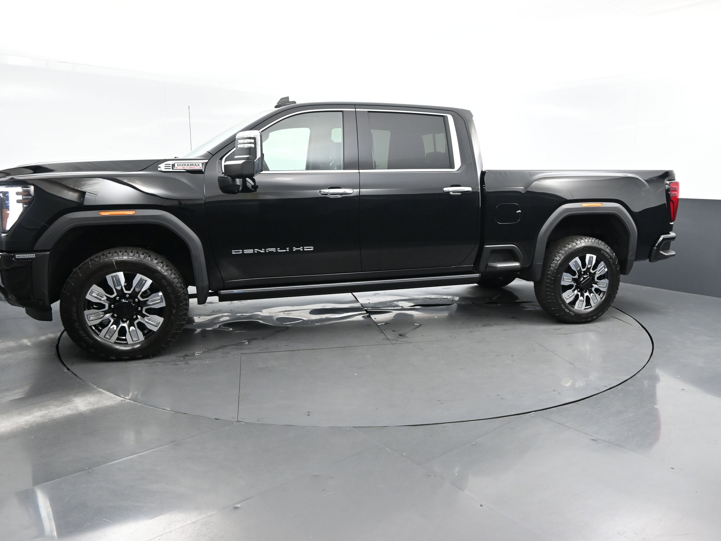 2024 Gmc Sierra 2500 HD Denali photo 4