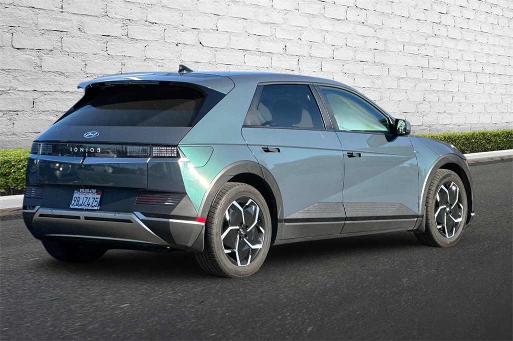 2022 Hyundai Ioniq 5 SE photo 4