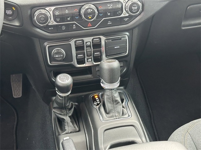 2024 Jeep Gladiator Sport S photo 31