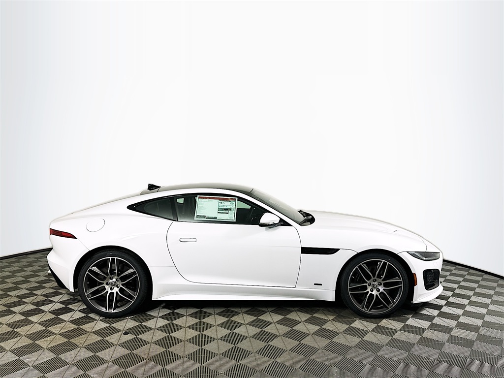 2024 Jaguar F-TYPE P450 Premium photo 4