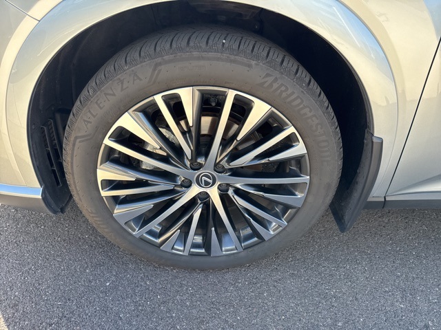 2024 Lexus RX 350h Premium photo 11