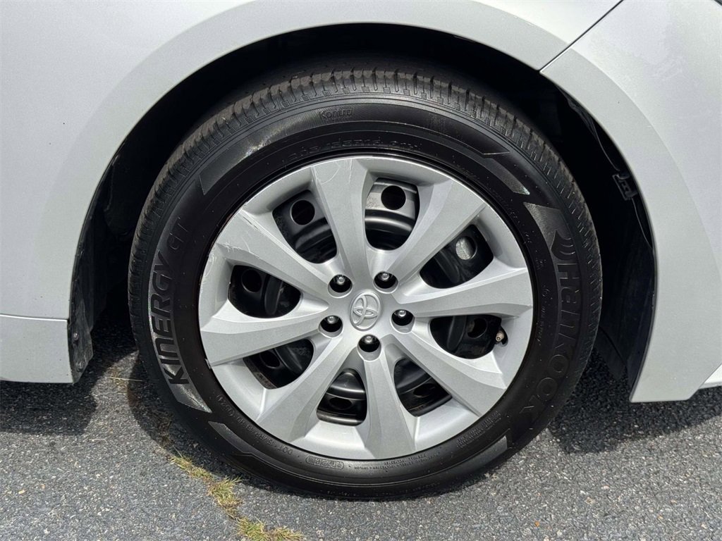 2024 Toyota Corolla LE photo 23