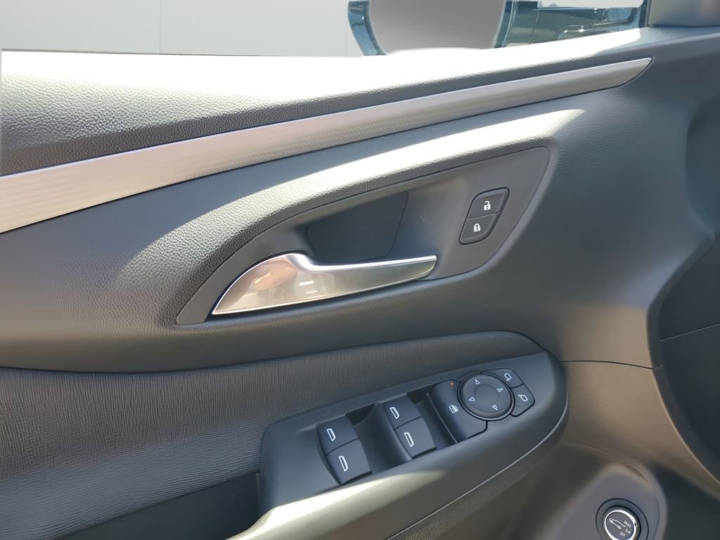 2025 Buick Envista Avenir photo 25