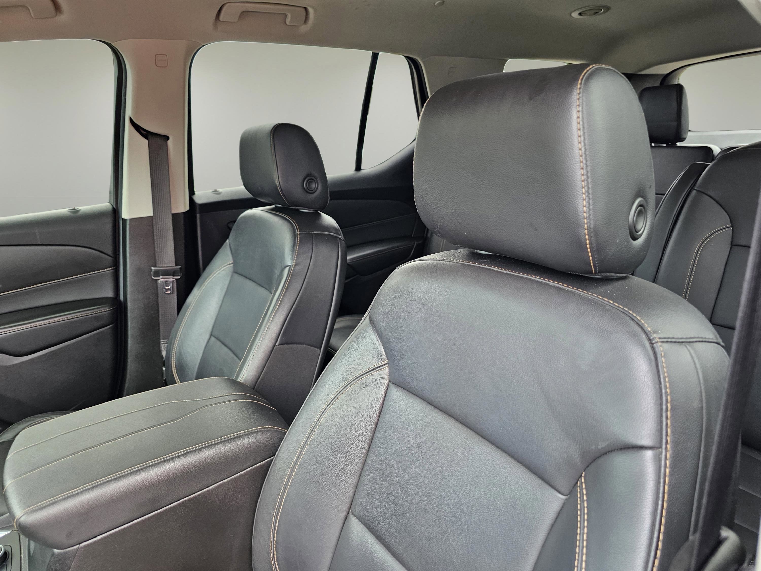 2021 Chevrolet Traverse RS photo 16
