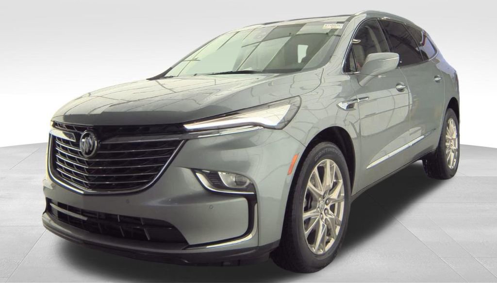 2023 Buick Enclave Essence's photo