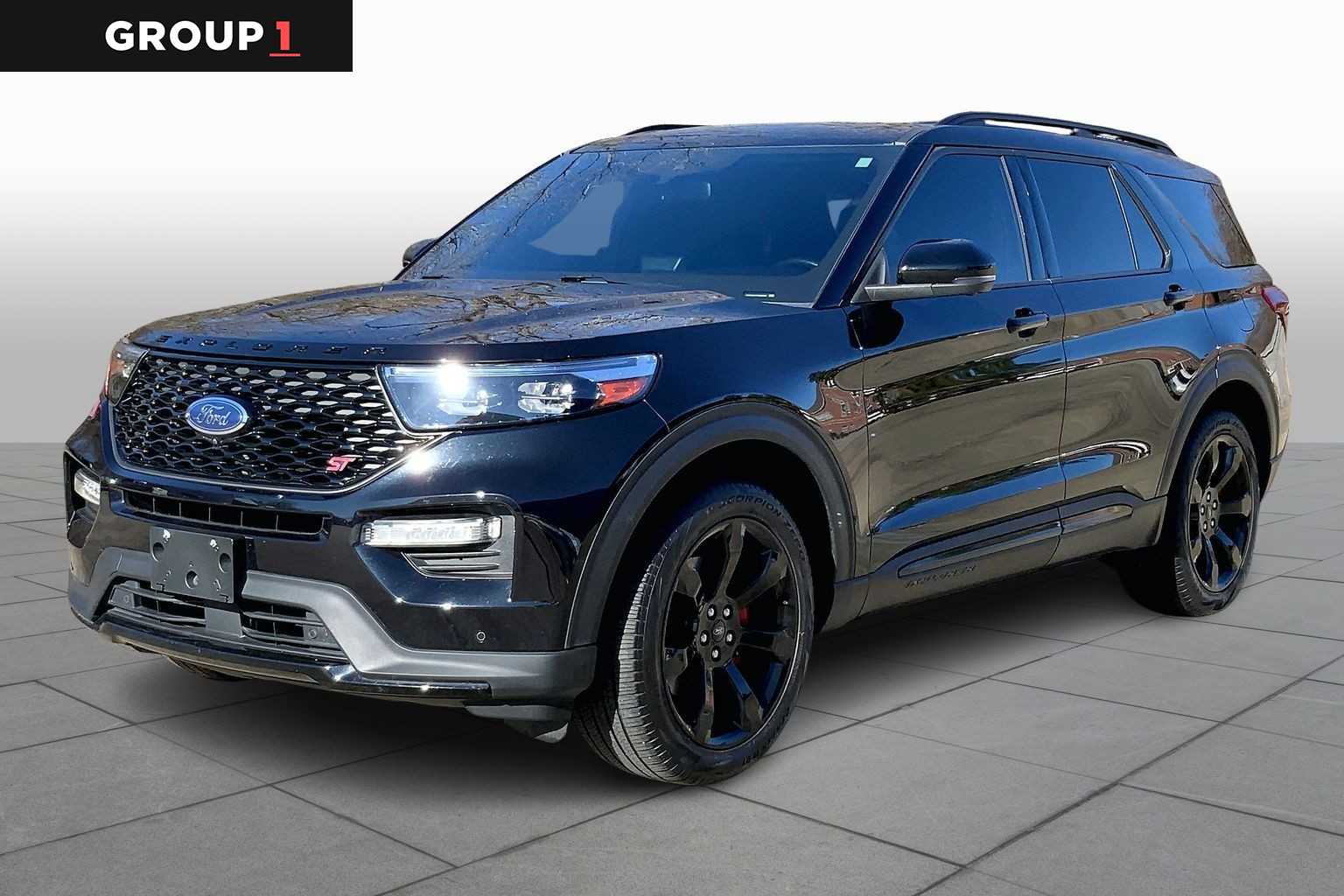 2023 Ford Explorer ST's photo
