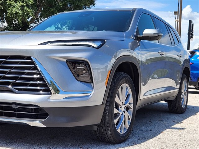 2025 Buick Enclave Preferred photo 3