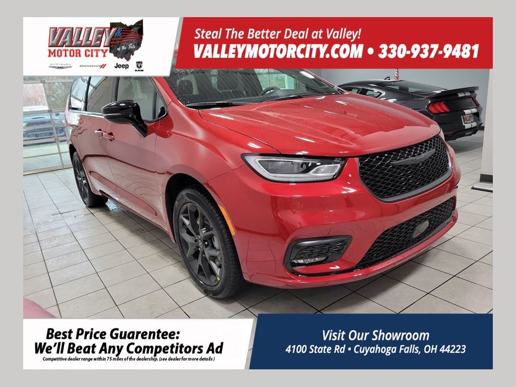 2026 Chrysler Pacifica Select's photo