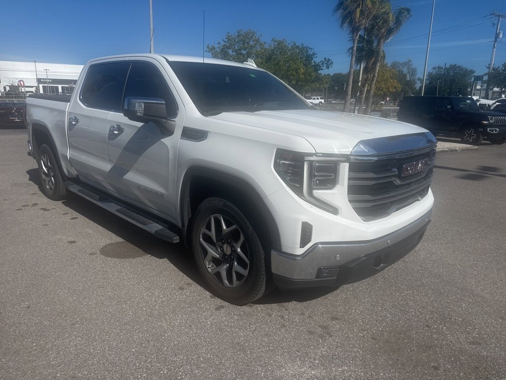 2022 GMC Sierra 1500 SLT